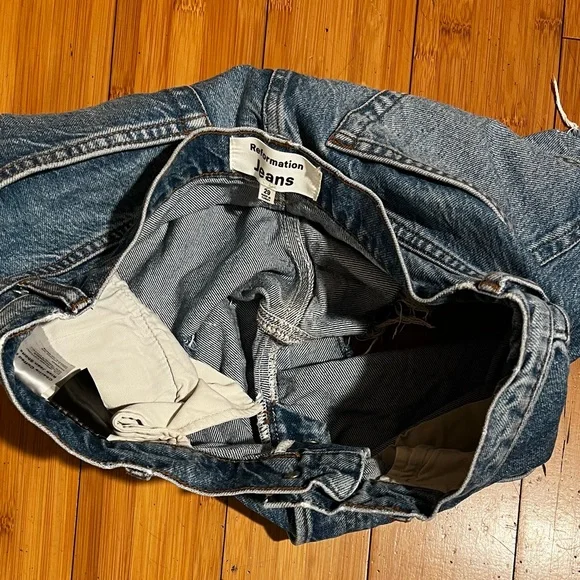 REFORMATION Charlie Cuffed High Rise Jean Shorts Size 29 - Picture 8 of 16
